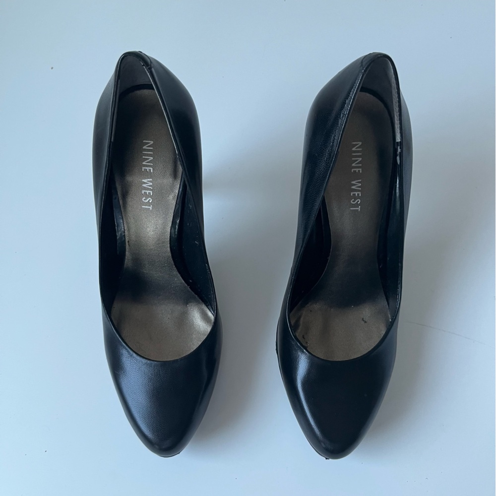 Nine West Classic Black Heels Size 5